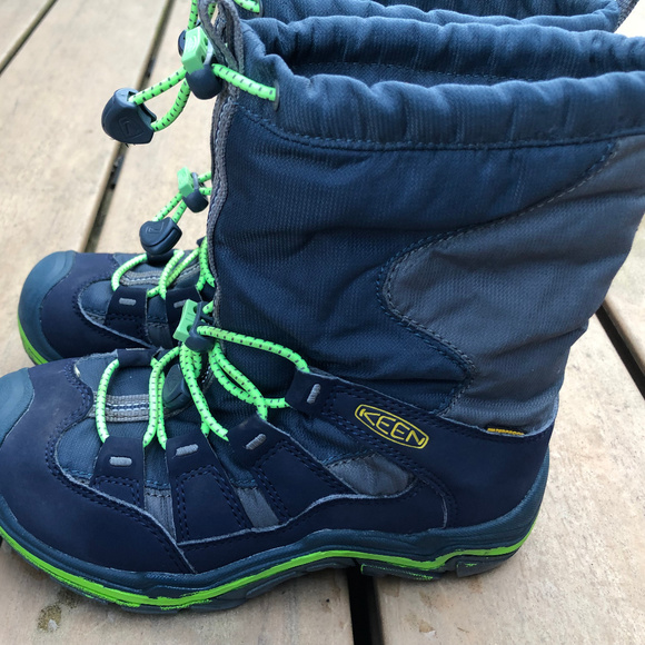 keen boys winter boots